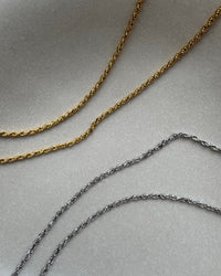 Halskette mit gedrehter Kette