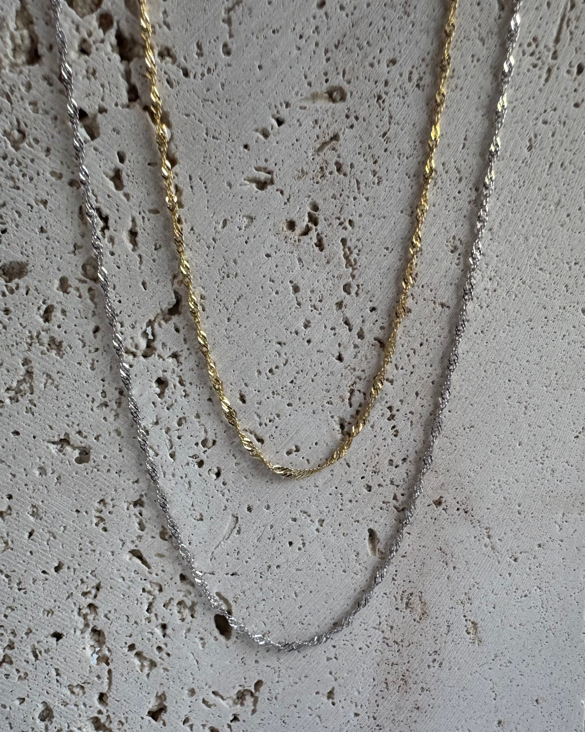 Collana a catena di vite